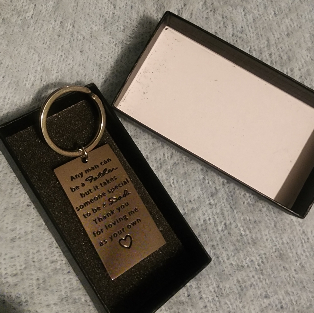 Bonus Dad gift keychain new in box, Ready to gift!